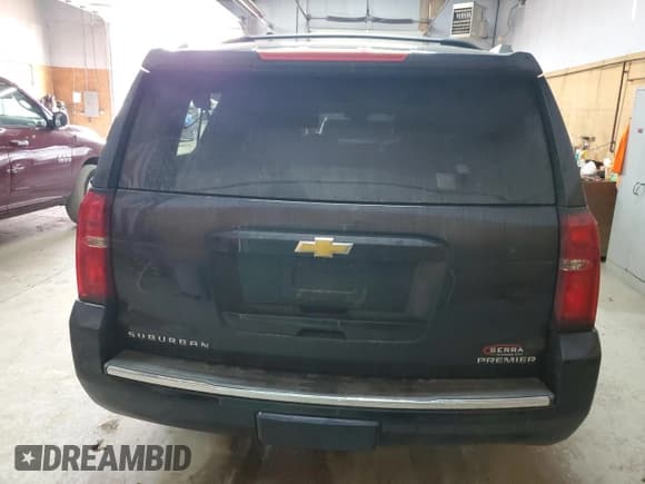 ✅ 2020 Chevrolet Suburban Premier • VIN: 1GNSKJKC5LR132324 • Lot: 81385635. Wystawiony na Copart z przebiegiem 131 179 mil. Bezpłatny archiwum sprzedaży aukcyjnych z USA i szczegółowy raport historii pojazdu na DreamBid. Zdjęcie 6.