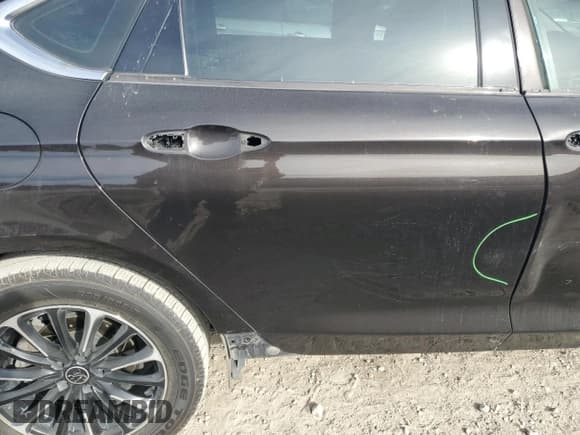 ✅ 2015 Chrysler 200 C • VIN: 1C3CCCCG2FN524328 • Lot: 91064375. Wystawiony na Copart z przebiegiem 131 073 mil. Bezpłatny archiwum sprzedaży aukcyjnych z USA i szczegółowy raport historii pojazdu na DreamBid. Zdjęcie 10.