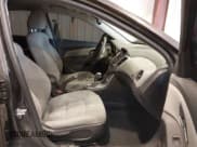 ✅ 2016 Chevrolet Cruze LT • VIN: 1G1PE5SB0G7170381 • Лот: 41647566. Опубликован ранее на IAAI с пробегом 109 068 миль. Бесплатный доступ к архиву аукционных продаж из США и подробный отчёт об истории автомобиля на DreamBid. Изображение 5.