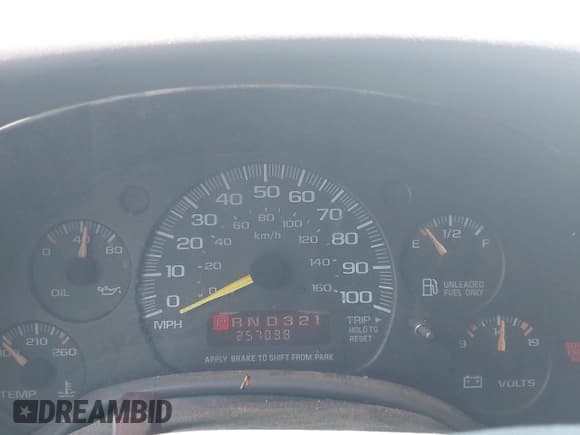 ✅ 1996 Chevrolet Chevy Van • VIN: 1GCGG25R8T1037311 • Лот: 42969675. Опубликован ранее на IAAI с пробегом 257 098 миль. Бесплатный доступ к архиву аукционных продаж из США и подробный отчёт об истории автомобиля на DreamBid. Изображение 7.