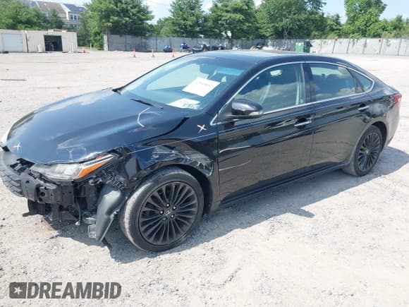 ✅ 2016 Toyota Avalon Limited • VIN: 4T1BK1EB6GU225654 • Lot: 42568852. Wystawiony na IAAI z przebiegiem 107 275 mil. Bezpłatny archiwum sprzedaży aukcyjnych z USA i szczegółowy raport historii pojazdu na DreamBid. Zdjęcie 2.