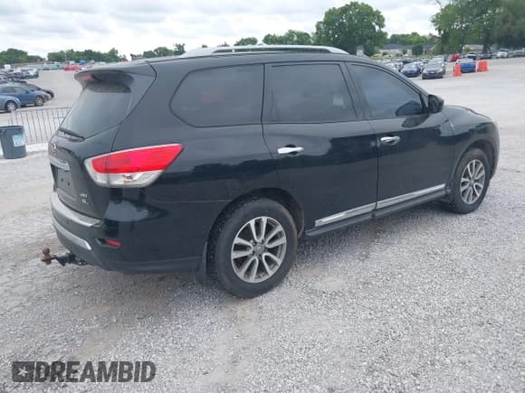 ✅ 2013 Nissan Pathfinder SL • VIN: 5N1AR2MM5DC644130 • Lot: 42884878. Listed on IAAI with 199,069 mi. Free auction sales archive from the USA and detailed vehicle history report at DreamBid. Image 4.