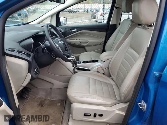 ✅ 2014 Ford C-Max SEL • VIN: 1FADP5BU3EL501129 • Lot: 51855895. Wystawiony na Copart z przebiegiem 67 462 mil. Bezpłatny archiwum sprzedaży aukcyjnych z USA i szczegółowy raport historii pojazdu na DreamBid. Zdjęcie 7.