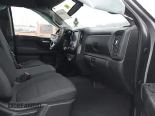 ✅ 2020 Chevrolet Silverado 1500 Custom • VIN: 3GCUYBEF7LG258387 • Lot: 43386820. Wystawiony na IAAI z przebiegiem 97 133 mil. Bezpłatny archiwum sprzedaży aukcyjnych z USA i szczegółowy raport historii pojazdu na DreamBid. Zdjęcie 5.