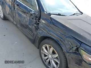 2017 Chevrolet Impala LT z VIN 1G1105S35HU205688, wystawiony jako IAAI lot #43514082 z przebiegiem 163 747 mil mil oraz . Historia ofert i sprzedaży dostępna na DreamBid. Obrazek 6.