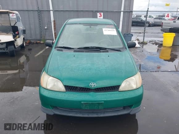 ✅ 2001 Toyota ECHO • VIN: JTDBT123810134933 • Lot: 43709119. Listed on IAAI with 267,239 mi. Free auction sales archive from the USA and detailed vehicle history report at DreamBid. Image 12.