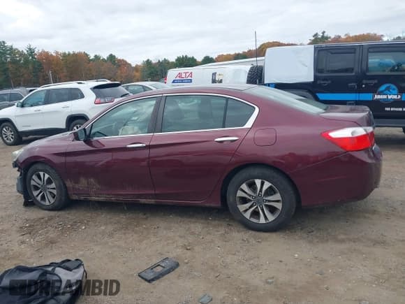 ✅ 2013 Honda Accord LX • VIN: 1HGCR2F30DA048499 • Lot: 43534517. Wystawiony na IAAI z przebiegiem 166 566 mil. Bezpłatny archiwum sprzedaży aukcyjnych z USA i szczegółowy raport historii pojazdu na DreamBid. Zdjęcie 15.