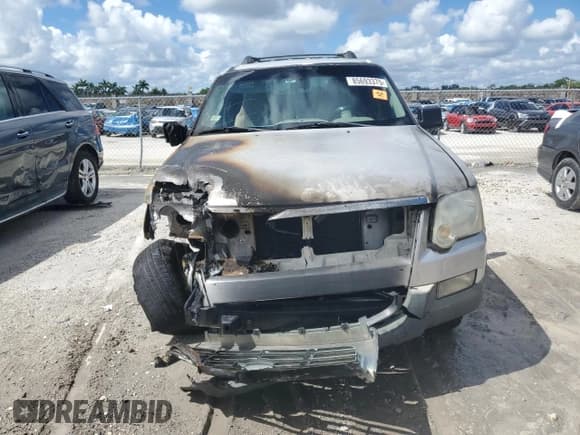 ✅ 2006 Ford Explorer XLT • VIN: 1FMEU63E36ZA24958 • Lot: 85693375. Listed on Copart with Not provided. Free auction sales archive from the USA and detailed vehicle history report at DreamBid. Image 5.