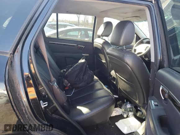 2011 Hyundai Santa Fe Limited with VIN 5XYZKDAGXBG062460, listed as a Copart auction lot 90709335 with 188,168 mi miles and Clean title. Bid and sale history available at DreamBid. Image 10.