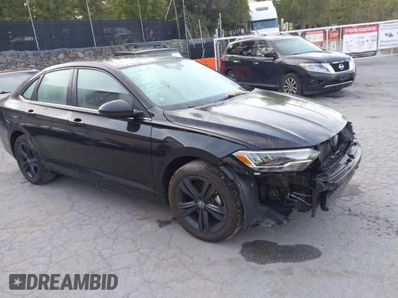 ✅ 2022 Volkswagen Jetta SE • VIN: 3VW7M7BU7NM022218 • Лот: 43216535. Опубликован ранее на IAAI с пробегом 47 579 миль. Бесплатный доступ к архиву аукционных продаж из США и подробный отчёт об истории автомобиля на DreamBid. Изображение 1.