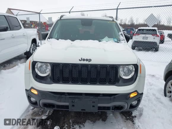 ✅ 2020 Jeep Renegade Sport • VIN: ZACNJBAB3LPL18107 • Lot: 41314027. Wystawiony na IAAI z przebiegiem 44 606 mil. Bezpłatny archiwum sprzedaży aukcyjnych z USA i szczegółowy raport historii pojazdu na DreamBid. Zdjęcie 12.