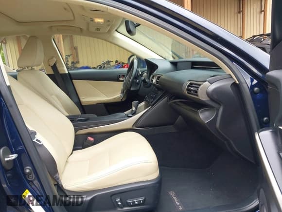 ✅ 2014 Lexus IS 350 • VIN: JTHBE1D25E5004890 • Lot: 42759557. Listed on IAAI with 85,474 mi. Free auction sales archive from the USA and detailed vehicle history report at DreamBid. Image 5.