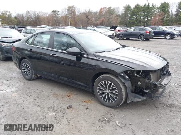 ✅ 2021 Volkswagen Jetta S • VIN: 3VWN57BU6MM040874 • Лот: 43698598. Опубликован ранее на IAAI с пробегом 105 775 миль. Бесплатный доступ к архиву аукционных продаж из США и подробный отчёт об истории автомобиля на DreamBid. Изображение 1.