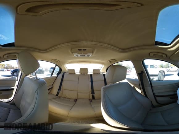 ✅ 2007 BMW 3 Series 328i • VIN: WBAVA37587NL10526 • Lot: 43607857. Wystawiony na IAAI z przebiegiem Nie podano. Bezpłatny archiwum sprzedaży aukcyjnych z USA i szczegółowy raport historii pojazdu na DreamBid. Zdjęcie 19.