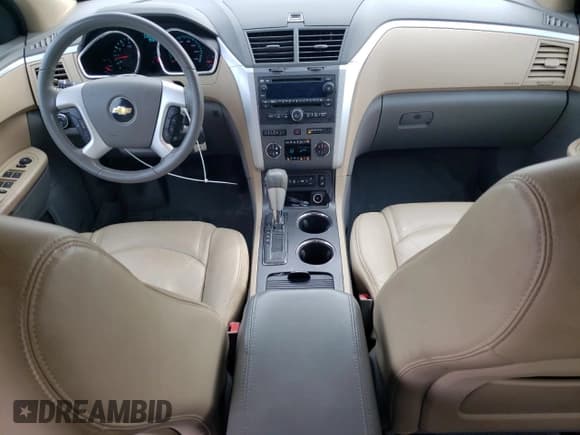 ✅ 2011 Chevrolet Traverse 2LT • VIN: 1GNKRJED3BJ156893 • Lot: 71366094. Wystawiony na Copart z przebiegiem 142 759 mil. Bezpłatny archiwum sprzedaży aukcyjnych z USA i szczegółowy raport historii pojazdu na DreamBid. Zdjęcie 8.