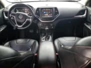 ✅ 2014 Jeep Cherokee Trailhawk • VIN: 1C4PJMBS8EW267778 • Lot: 85760065. Wystawiony na Copart z przebiegiem 162 614 mil. Bezpłatny archiwum sprzedaży aukcyjnych z USA i szczegółowy raport historii pojazdu na DreamBid. Zdjęcie 8.