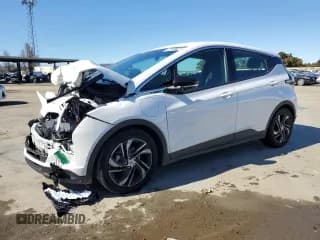 ✅ 2023 Chevrolet Bolt EV 2LT • VIN: 1G1FX6S00P4190576 • Lot: 46247765. Wystawiony na Copart z przebiegiem 21 999 mil. Bezpłatny archiwum sprzedaży aukcyjnych z USA i szczegółowy raport historii pojazdu na DreamBid. Zdjęcie 1.