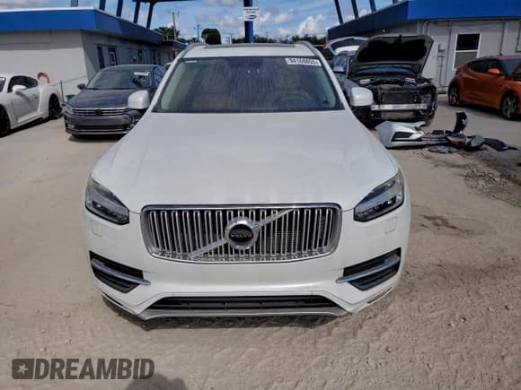 ✅ 2016 Volvo XC90 T6 Inscription • VIN: YV4A22PL4G1027584 • Lot: 94168855. Wystawiony na Copart z przebiegiem 39 280 mil. Bezpłatny archiwum sprzedaży aukcyjnych z USA i szczegółowy raport historii pojazdu na DreamBid. Zdjęcie 5.