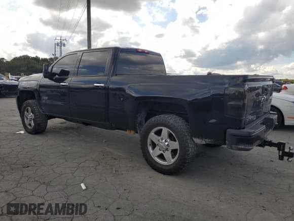 ✅ 2015 Chevrolet Silverado 2500HD LTZ • VIN: 1GC1KWE89FF192363 • Lot: 84362815. Wystawiony na Copart z przebiegiem 176 097 mil. Bezpłatny archiwum sprzedaży aukcyjnych z USA i szczegółowy raport historii pojazdu na DreamBid. Zdjęcie 2.