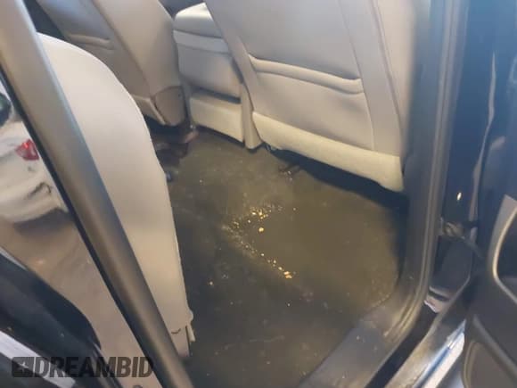 ✅ 2017 GMC Sierra 1500 • VIN: 1GTV2LEC1HZ285724 • Лот: 43307486. Опубликован ранее на IAAI с пробегом 155 276 миль. Бесплатный доступ к архиву аукционных продаж из США и подробный отчёт об истории автомобиля на DreamBid. Изображение 8.