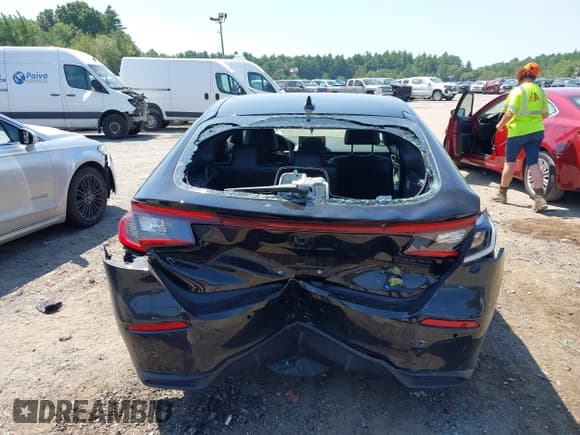 ✅ 2025 Honda Civic Sport Touring • VIN: 19XFL4H96SE006746 • Lot: 42861758. Listed on IAAI with 10,296 mi. Free auction sales archive from the USA and detailed vehicle history report at DreamBid. Image 16.