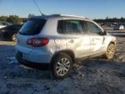 ✅ 2009 Volkswagen Tiguan S • VIN: WVGAV75NX9W545809 • Lot: 82594285. Listed on Copart with 106,087 mi. Free auction sales archive from the USA and detailed vehicle history report at DreamBid. Image 3.