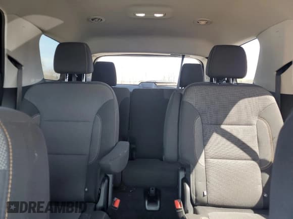 ✅ 2020 Chevrolet Traverse LT Cloth • VIN: 1GNEVMKW3LJ195937 • Лот: 53699685. Опубликован ранее на Copart с пробегом 109 449 миль. Бесплатный доступ к архиву аукционных продаж из США и подробный отчёт об истории автомобиля на DreamBid. Изображение 10.