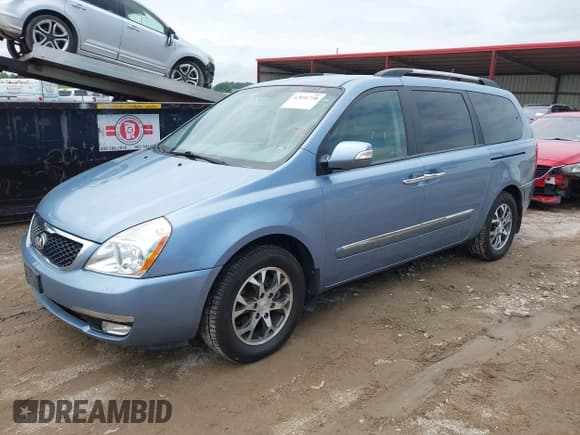 ✅ 2014 Kia Sedona EX • VIN: KNDMH4C79E6586731 • Lot: 42891738. Listed on IAAI with 212,106 mi. Free auction sales archive from the USA and detailed vehicle history report at DreamBid. Image 2.