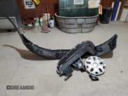 ✅ 2018 Ford Transit • VIN: 1FDYR2CM0JKA75589 • Lot: 48477245. Wystawiony na Copart z przebiegiem 65 267 mil. Bezpłatny archiwum sprzedaży aukcyjnych z USA i szczegółowy raport historii pojazdu na DreamBid. Zdjęcie 13.