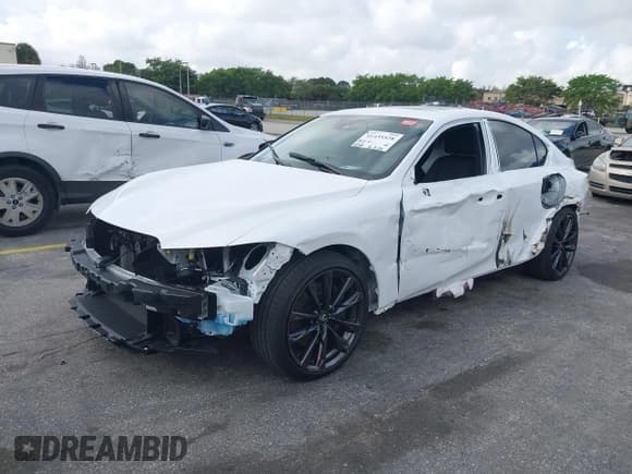 ✅ 2024 Lexus IS 350 F Sport • VIN: JTHBZ1B23R5080900 • Лот: 41435528. Опубликован ранее на IAAI с пробегом 4 239 миль. Бесплатный доступ к архиву аукционных продаж из США и подробный отчёт об истории автомобиля на DreamBid. Изображение 2.