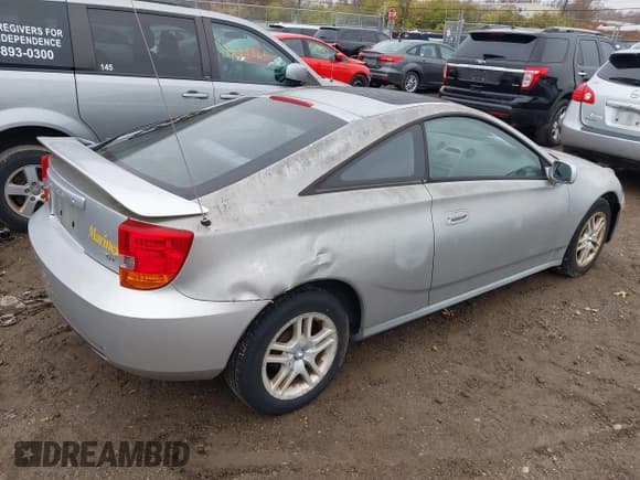 ✅ 2000 Toyota Celica GT • VIN: JTDDR32T8Y0061298 • Lot: 43729430. Wystawiony na IAAI z przebiegiem 192 071 mil. Bezpłatny archiwum sprzedaży aukcyjnych z USA i szczegółowy raport historii pojazdu na DreamBid. Zdjęcie 4.