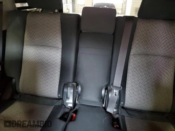 ✅ 2021 Toyota 4Runner SR5 • VIN: JTEMU5JR0M5842809 • Лот: 93418505. Опубликован ранее на Copart с пробегом 137 766 миль. Бесплатный доступ к архиву аукционных продаж из США и подробный отчёт об истории автомобиля на DreamBid. Изображение 10.