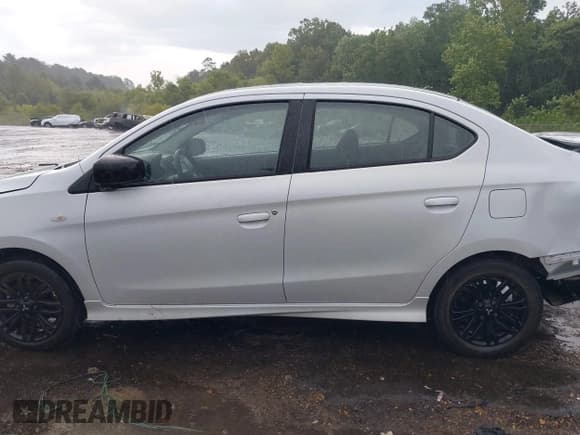 ✅ 2024 Mitsubishi Mirage ES • VIN: ML32FUFJXRHF16420 • Lot: 42996334. Listed on IAAI with 8,194 mi. Free auction sales archive from the USA and detailed vehicle history report at DreamBid. Image 15.