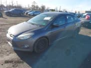 ✅ 2012 Ford Focus SE • VIN: 1FAHP3F27CL240857 • Lot: 43812359. Wystawiony na IAAI z przebiegiem 118 165 mil. Bezpłatny archiwum sprzedaży aukcyjnych z USA i szczegółowy raport historii pojazdu na DreamBid. Zdjęcie 2.