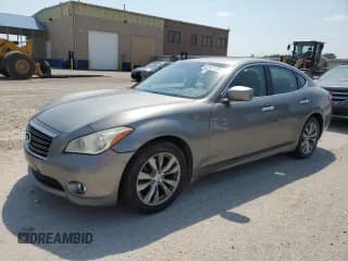 ✅ 2013 Infiniti M • VIN: JN1BY1AP3DM513277 • Lot: 67471785. Wystawiony na Copart z przebiegiem 194 646 mil. Bezpłatny archiwum sprzedaży aukcyjnych z USA i szczegółowy raport historii pojazdu na DreamBid. Zdjęcie 1.
