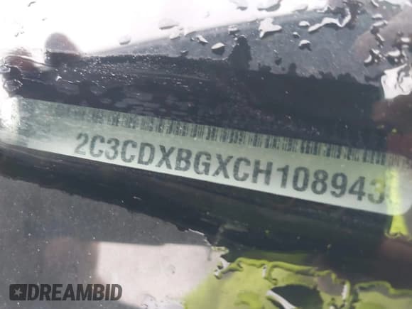 ✅ 2012 Dodge Charger SE • VIN: 2C3CDXBGXCH108943 • Lot: 42902534. Wystawiony na IAAI z przebiegiem 140 141 mil. Bezpłatny archiwum sprzedaży aukcyjnych z USA i szczegółowy raport historii pojazdu na DreamBid. Zdjęcie 9.