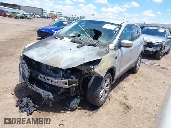 ✅ 2013 Ford Escape SE • VIN: 1FMCU9G91DUD89090 • Lot: 42409396. Wystawiony na IAAI z przebiegiem Nie podano. Bezpłatny archiwum sprzedaży aukcyjnych z USA i szczegółowy raport historii pojazdu na DreamBid. Zdjęcie 2.