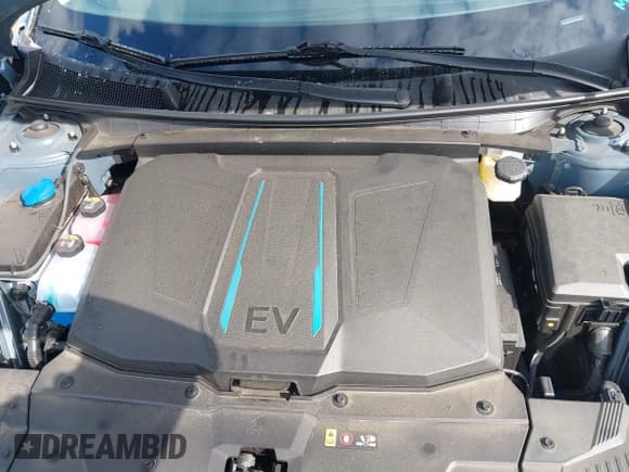 ✅ 2024 Hyundai Ioniq 5 SEL • VIN: KM8KN4DE2RU279749 • Lot: 43343275. Wystawiony na IAAI z przebiegiem 12 587 mil. Bezpłatny archiwum sprzedaży aukcyjnych z USA i szczegółowy raport historii pojazdu na DreamBid. Zdjęcie 10.