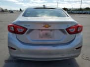 ✅ 2018 Chevrolet Cruze LT • VIN: 1G1BE5SM1J7175298 • Лот: 42111063. Опубликован ранее на Copart с пробегом 63 846 миль. Бесплатный доступ к архиву аукционных продаж из США и подробный отчёт об истории автомобиля на DreamBid. Изображение 6.