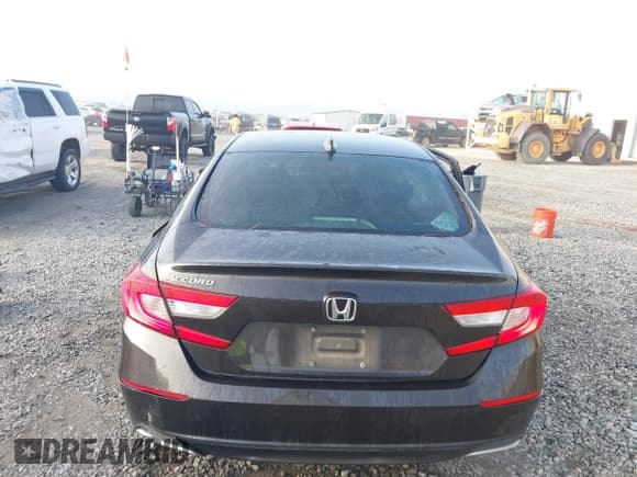 ✅ 2018 Honda Accord EX-L • VIN: 1HGCV1F57JA217064 • Lot: 43406476. Wystawiony na IAAI z przebiegiem 116 848 mil. Bezpłatny archiwum sprzedaży aukcyjnych z USA i szczegółowy raport historii pojazdu na DreamBid. Zdjęcie 17.
