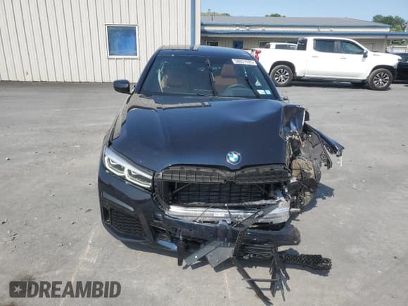 ✅ 2022 BMW 7 Series 740i xDrive • VIN: WBA7T4C09NCK54415 • Lot: 58051535. Listed on Copart with 12,931 mi. Free auction sales archive from the USA and detailed vehicle history report at DreamBid. Image 5.