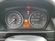 ✅ 2015 BMW X1 xDrive28i • VIN: WBAVL1C53FVY28272 • Лот: 67999005. Опубликован ранее на Copart с пробегом 155 599 миль. Бесплатный доступ к архиву аукционных продаж из США и подробный отчёт об истории автомобиля на DreamBid. Изображение 9.