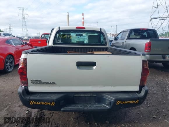 ✅ 2013 Toyota Tacoma • VIN: 5TFNX4CN5DX027093 • Lot: 42547304. Wystawiony na IAAI z przebiegiem 229 218 mil. Bezpłatny archiwum sprzedaży aukcyjnych z USA i szczegółowy raport historii pojazdu na DreamBid. Zdjęcie 16.