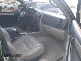 ✅ 2004 Toyota 4Runner SR5 • VIN: JTEZU14R848015763 • Lot: 43419368. Listed on IAAI with 206,045 mi. Free auction sales archive from the USA and detailed vehicle history report at DreamBid. Image 5.