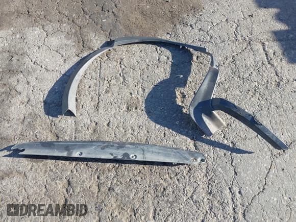 ✅ 2021 Jaguar E-Pace 300 Sport • VIN: SADF12GX6M1027570 • Lot: 43030267. Wystawiony na IAAI z przebiegiem 58 911 mil. Bezpłatny archiwum sprzedaży aukcyjnych z USA i szczegółowy raport historii pojazdu na DreamBid. Zdjęcie 11.