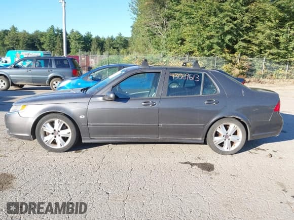 ✅ 2009 Saab 9-5 Aero • VIN: YS3EH49G393502608 • Lot: 43069613. Wystawiony na IAAI z przebiegiem 134 569 mil. Bezpłatny archiwum sprzedaży aukcyjnych z USA i szczegółowy raport historii pojazdu na DreamBid. Zdjęcie 12.