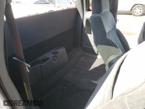 ✅ 2002 Chevrolet S-10 Fleet • VIN: 1GCCS195228174037 • Лот: 43772635. Опубликован ранее на Copart с пробегом 85 842 миль. Бесплатный доступ к архиву аукционных продаж из США и подробный отчёт об истории автомобиля на DreamBid. Изображение 10.