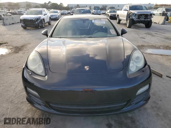 ✅ 2010 Porsche Panamera S • VIN: WP0AB2A75AL061933 • Лот: 87056894. Опубликован ранее на Copart с пробегом Не указан. Бесплатный доступ к архиву аукционных продаж из США и подробный отчёт об истории автомобиля на DreamBid. Изображение 5.