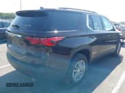 ✅ 2022 Chevrolet Traverse LT • VIN: 1GNEVHKW1NJ123001 • Lot: 42672210. Wystawiony na IAAI z przebiegiem 39 196 mil. Bezpłatny archiwum sprzedaży aukcyjnych z USA i szczegółowy raport historii pojazdu na DreamBid. Zdjęcie 4.