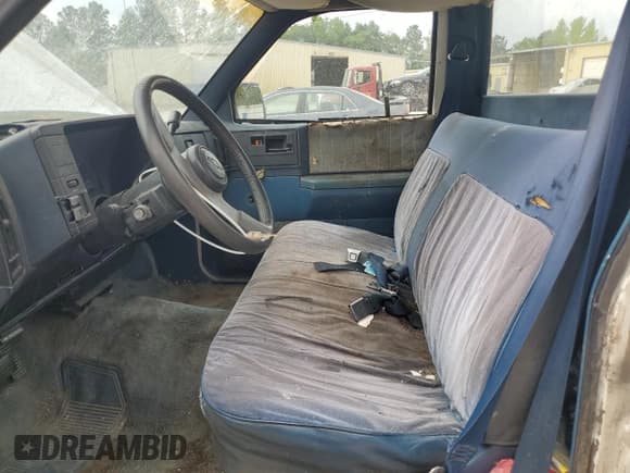 ✅ 1987 Chevrolet S-10 2WD • VIN: 1GCCS14R8H2104113 • Лот: 58087375. Опубликован ранее на Copart с пробегом 201 997 миль. Бесплатный доступ к архиву аукционных продаж из США и подробный отчёт об истории автомобиля на DreamBid. Изображение 7.